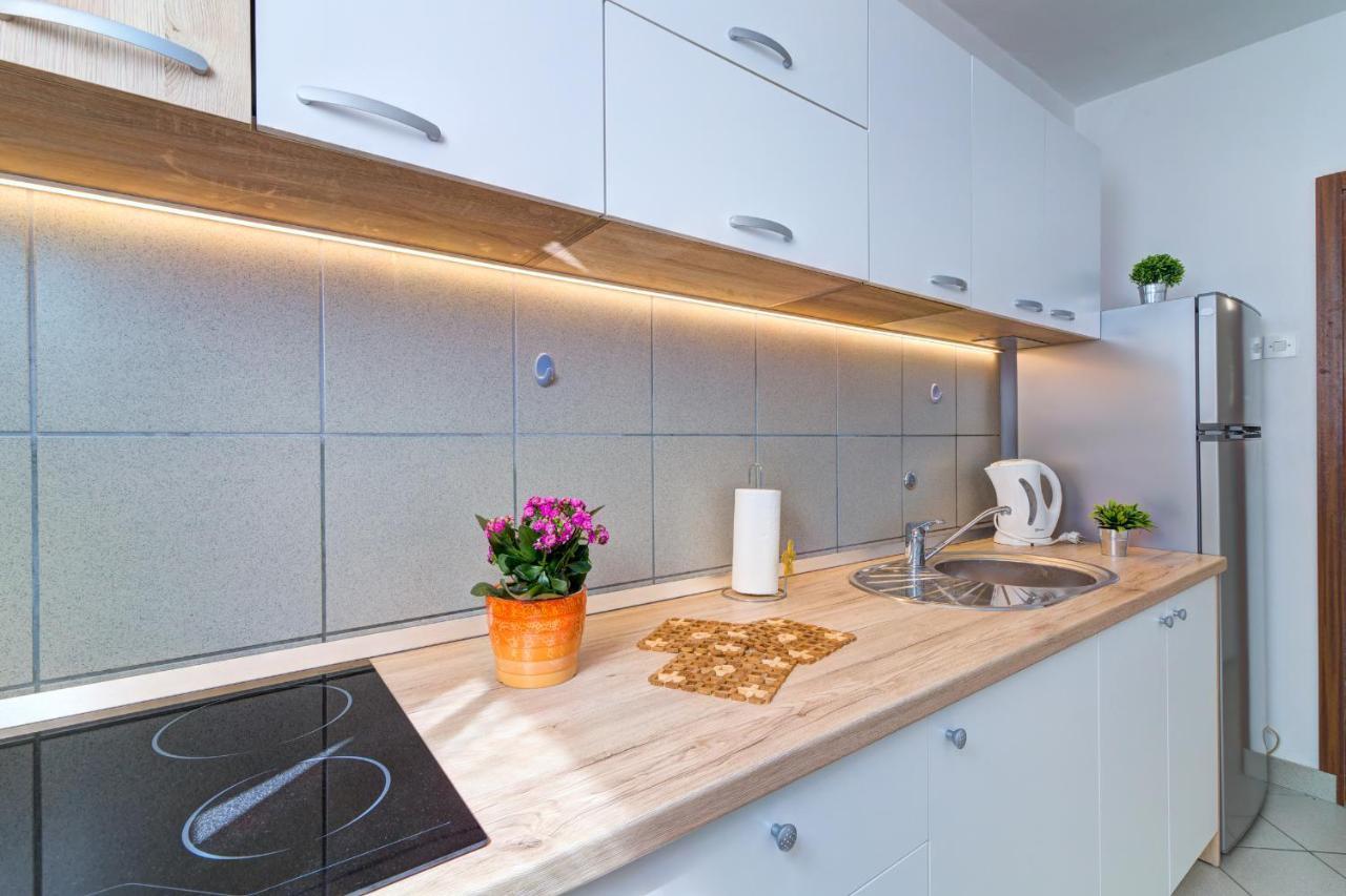 Apartments By The Beach Adela Senj Senj  Exterior foto