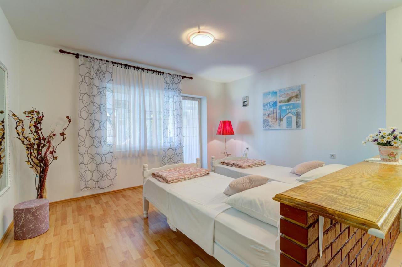 Apartments By The Beach Adela Senj Senj  Exterior foto
