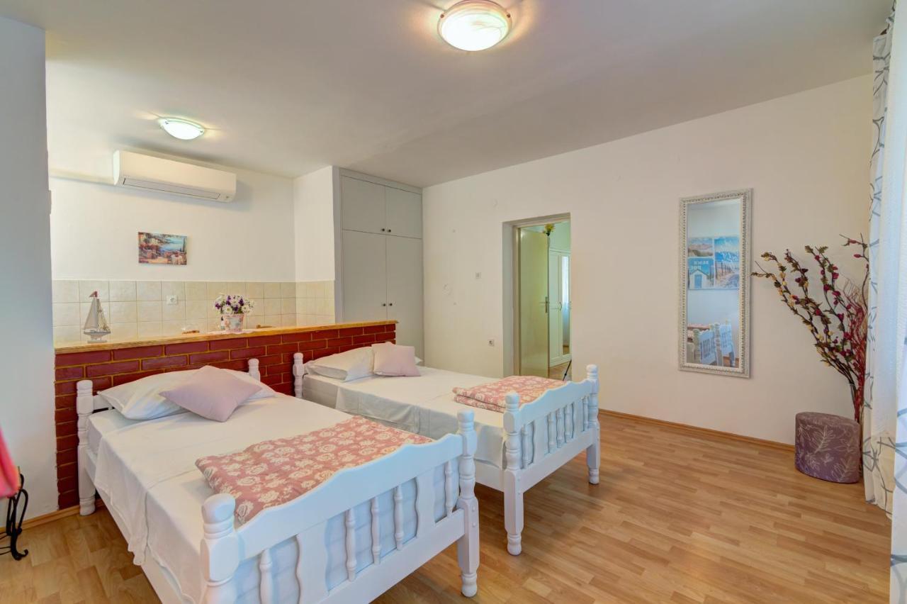 Apartments By The Beach Adela Senj Senj  Exterior foto