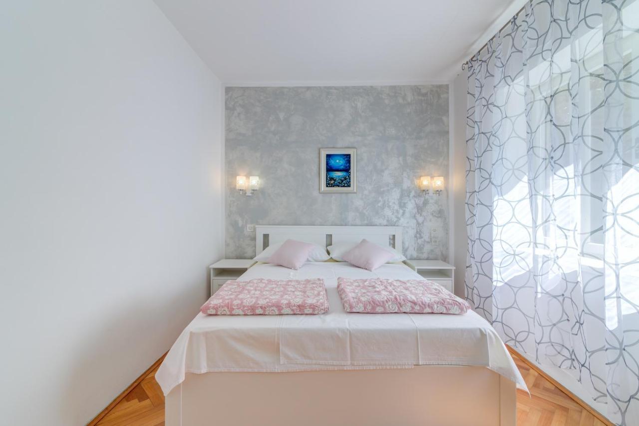 Apartments By The Beach Adela Senj Senj  Exterior foto